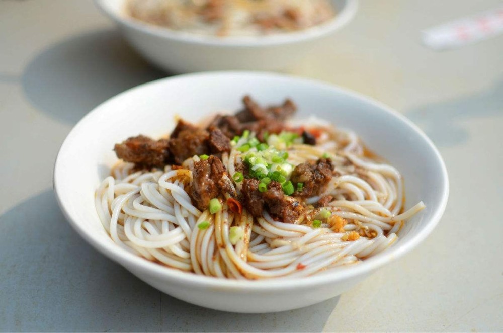在东莞想吃到地道湘乡银丝粉、想学手艺去哪？2026 食为先技术无保留