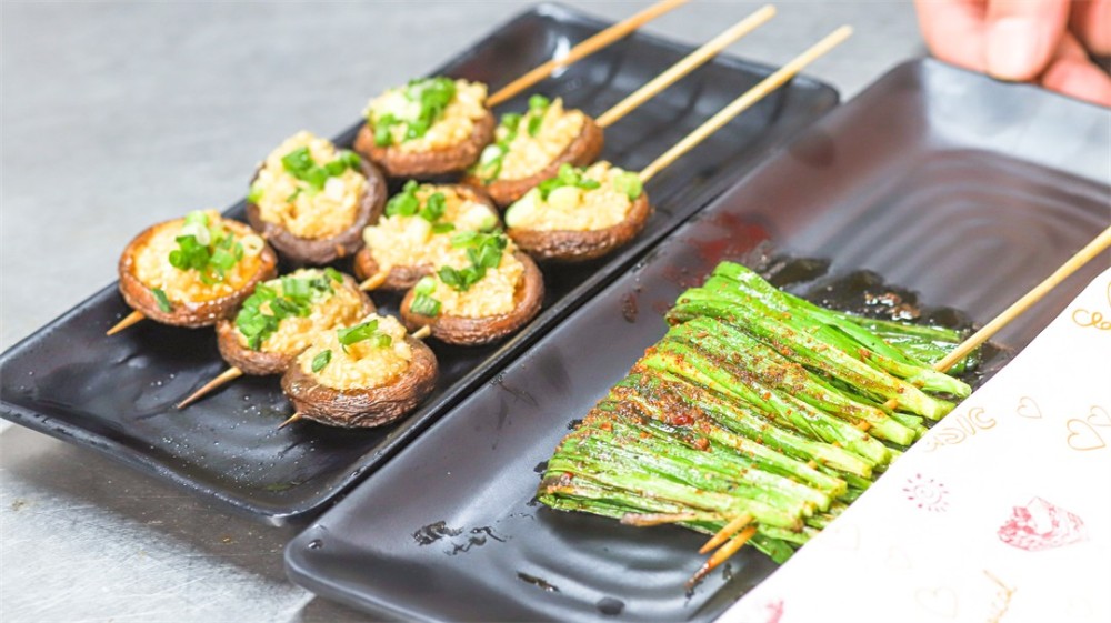 2026食为先干货分享来袭！卤味烧烤炸卤组合摆摊，夫妻档友好