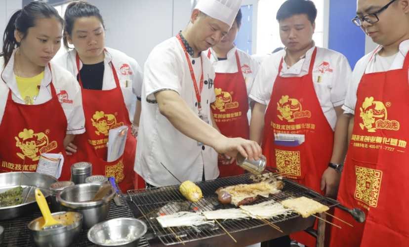 2026深圳美食开店摆摊小吃创业基地排行榜前10名